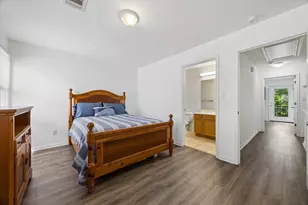 6900 E Riverside Dr, Austin, TX 78741 - Photo 12