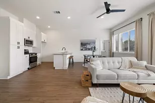 1811 Webberville Rd, Austin, TX 78721 - Photo 14