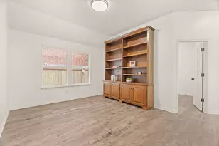6409 Salcon Cliff Dr, Austin, TX 78749 - Photo 14
