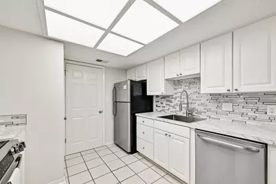 275 Mooring Circle #B, Lakeway, TX 78734 - Photo 10