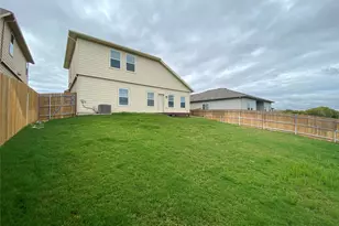 632 Donegal Ln, Georgetown, TX 78626 - Photo 18