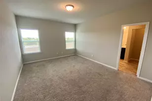 632 Donegal Ln, Georgetown, TX 78626 - Photo 8