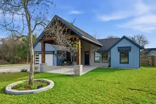 105 Laumaia Ln, Bastrop, TX 78602 - Photo 6