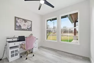 105 Laumaia Ln, Bastrop, TX 78602 - Photo 12