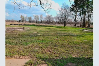 1304 E Cameron Avenue, Rockdale, TX 76567 - Photo 26