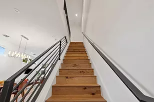 1411 Cometa St, Austin, TX 78721 - Photo 14