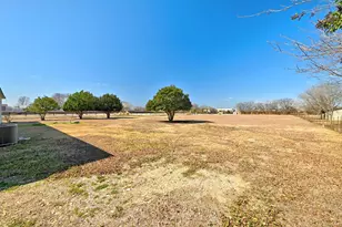 1437 Heidenreich Ln, Uhland, TX 78640 - Photo 4