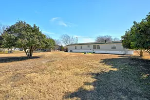 1437 Heidenreich Ln, Uhland, TX 78640 - Photo 14