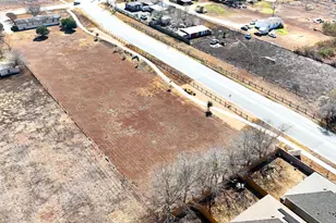 1437 Heidenreich Ln, Uhland, TX 78640 - Photo 36