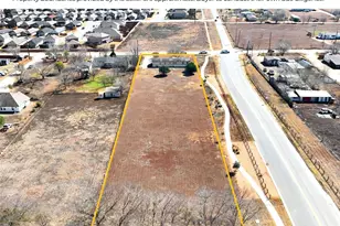 1437 Heidenreich Ln, Uhland, TX 78640 - Photo 2