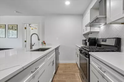 304 E 33rd Street #4, Austin, TX 78705 - Photo 8
