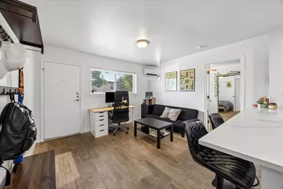 304 E 33rd Street #4, Austin, TX 78705 - Photo 6