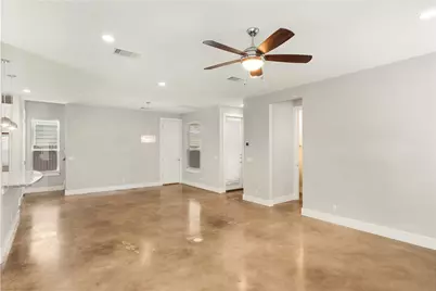 703 E 49th Street #B, Austin, TX 78751 - Photo 6