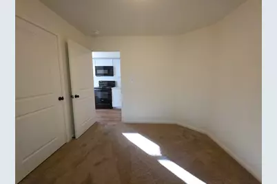 2002 W 2nd Street #500, Taylor, TX 76574 - Photo 10