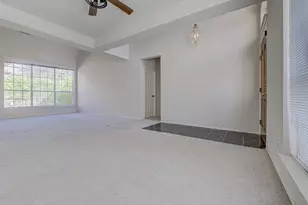 30011 Oakland Hills Dr, Georgetown, TX 78628 - Photo 4