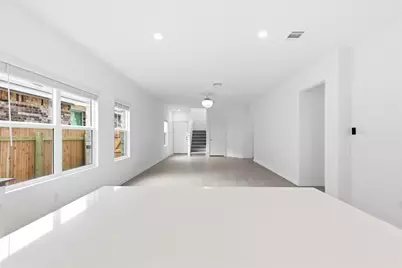 1404 Roaming Oak Bend, Georgetown, TX 78628 - Photo 16