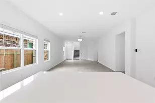 1404 Roaming Oak Bnd, Georgetown, TX 78628 - Photo 16