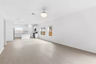 1404 Roaming Oak Bnd, Georgetown, TX 78628 - Photo 20