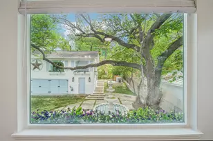 1205 Alta Vista Ave, Austin, TX 78704 - Photo 2