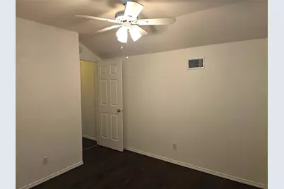 1600 Hollow Tree Boulevard, Round Rock, TX 78681 - Photo 32