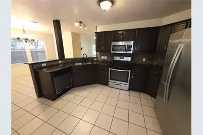1600 Hollow Tree Boulevard, Round Rock, TX 78681 - Photo 6