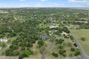 391 Liberty Dr, Liberty Hill, TX 78642 - Photo 20