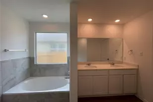 409 Bluejack Wy, Hutto, TX 78634 - Photo 22