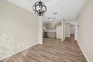 212 Burning Tree Dr, Georgetown, TX 78628 - Photo 6