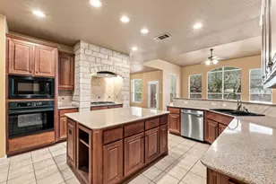 2909 Arbor Ct, Round Rock, TX 78681 - Photo 2