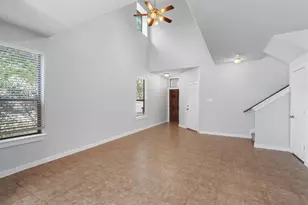 2001 Faro Dr, Austin, TX 78741 - Photo 6