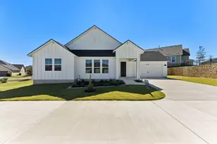 105 Antoinette Wy, San Marcos, TX 78666 - Photo 1