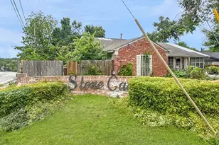 5205 Stone Gate Dr, Austin, TX 78721 - Photo 2