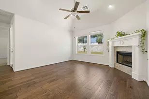 4201 Vespa Cv, Leander, TX 78641 - Photo 4