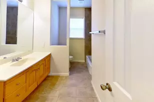 205 E 2nd St, Georgetown, TX 78626 - Photo 32