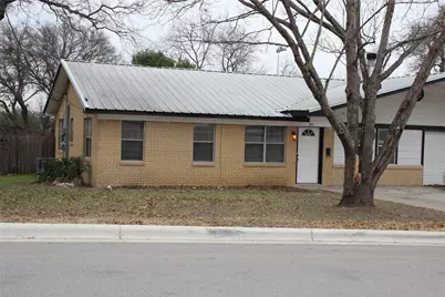 205 E 2nd Street, Georgetown, TX 78626 - Photo 2