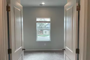 122 Revere Dr, Kyle, TX 78640 - Photo 12