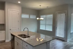 122 Revere Dr, Kyle, TX 78640 - Photo 4