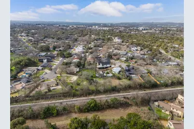 1402 Valleyridge Drive, Austin, TX 78704 - Photo 10