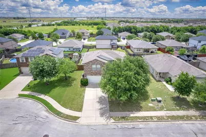 316 Lidell Street, Hutto, TX 78634 - Photo 2