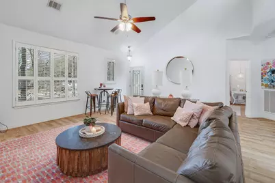 211 N Lynnwood Trail, Cedar Park, TX 78613 - Photo 4