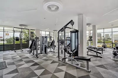 800 Embassy Drive #421, Austin, TX 78702 - Photo 14