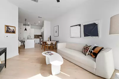 800 Embassy Drive #421, Austin, TX 78702 - Photo 2