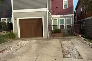 2825 Stock Dr, Austin, TX 78741 - Photo 18