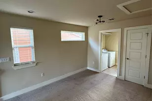 2825 Stock Dr, Austin, TX 78741 - Photo 14