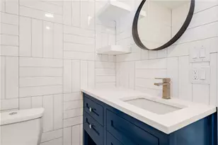 1021 E 45th St, Austin, TX 78751 - Photo 22