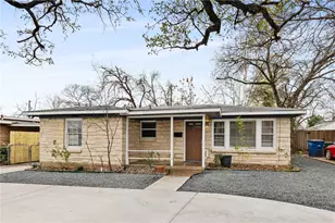 1021 E 45th St, Austin, TX 78751 - Photo 26
