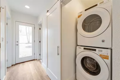 1021 E 45th Street, Austin, TX 78751 - Photo 24