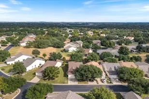 112 Winter Dr, Georgetown, TX 78633 - Photo 32