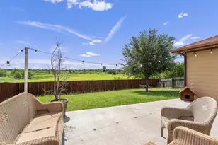 18408 Great Valley Dr, Manor, TX 78653 - Photo 30