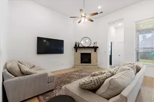 128 Lockhart Dr, Liberty Hill, TX 78642 - Photo 14